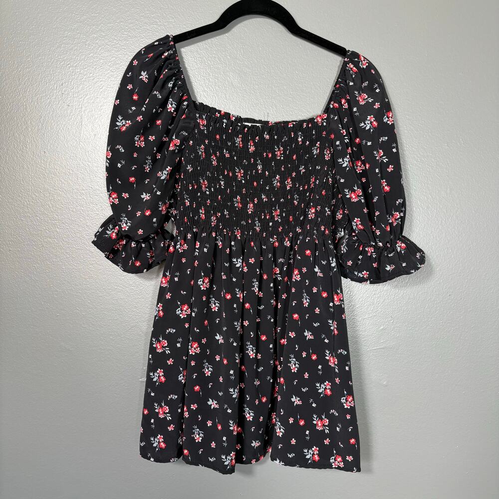 Perfect Peach Women's Coquette Cottage Black Smocked Floral Top - Size Medium